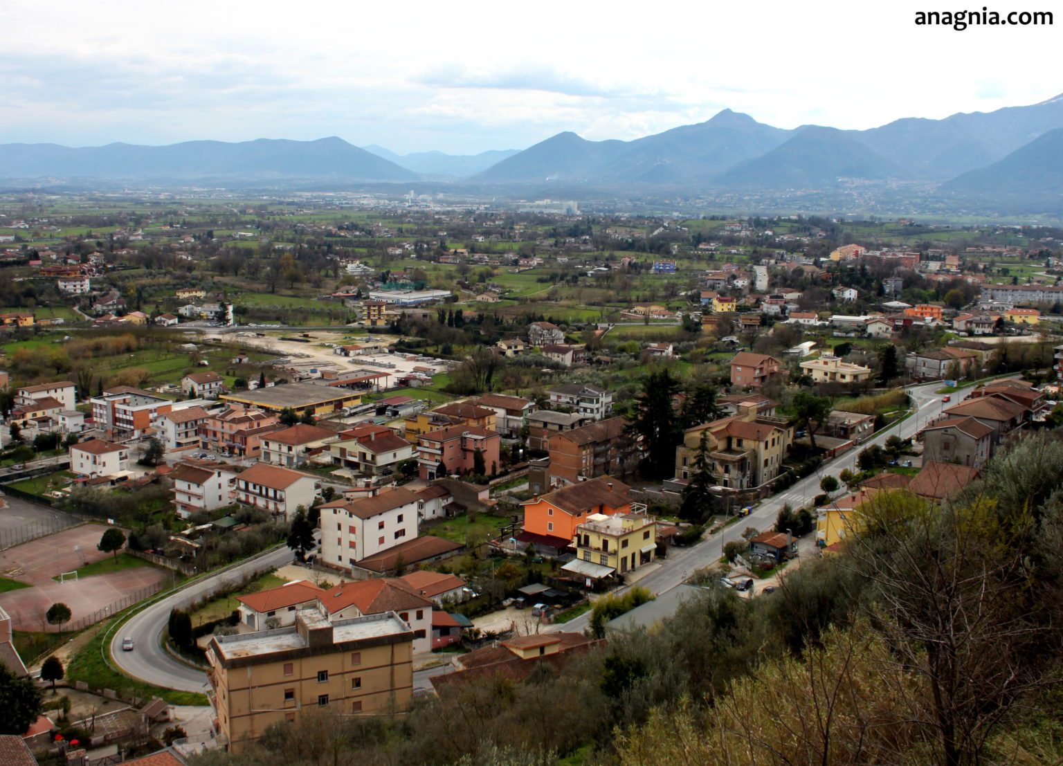 la Valle del Sacco vista da Ferentino