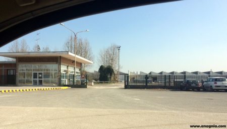 L'ingresso dello stabilimento Saxa Gres in località Selciatella di Anagni