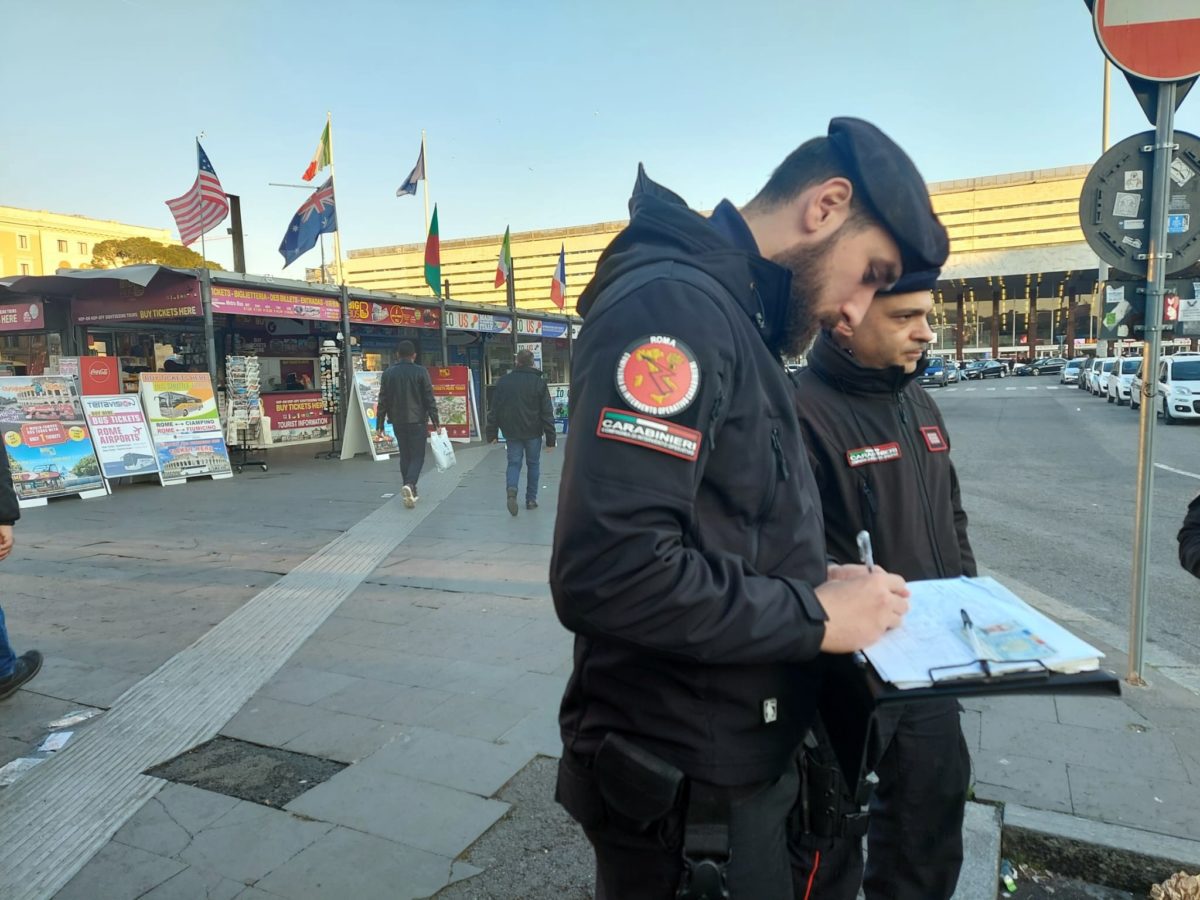 Sicurezza Carabinieri Contro Degrado Ed Illegalit Nel Centro Storico Della Capitale Un