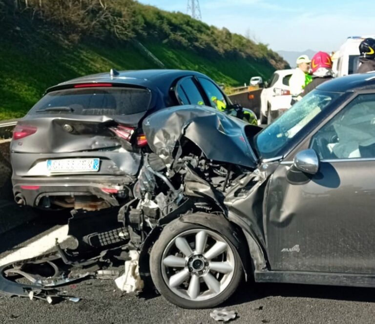 Autostrada Del Sole. Incidente Tra Anagni E Colleferro, Diversi ...