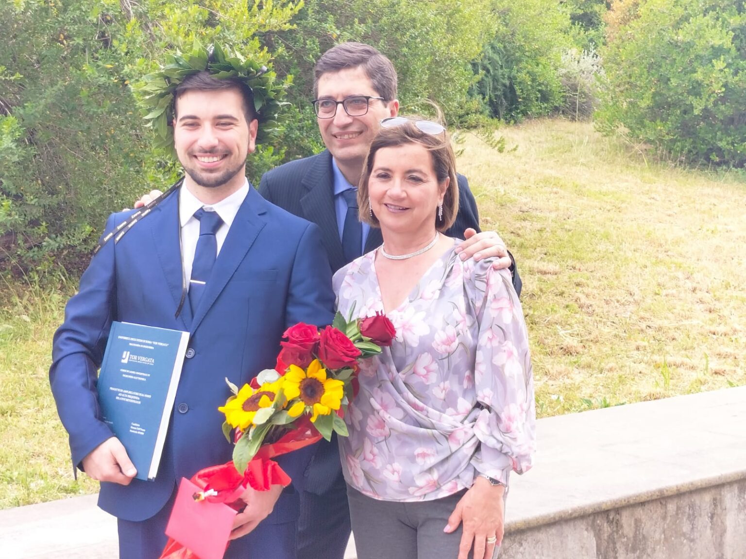 Roma, Università di Tor Vergata. Simone Dell’Uomo – nostro caro lettore – discute la tesi e si laurea in Ingegneria elettronica