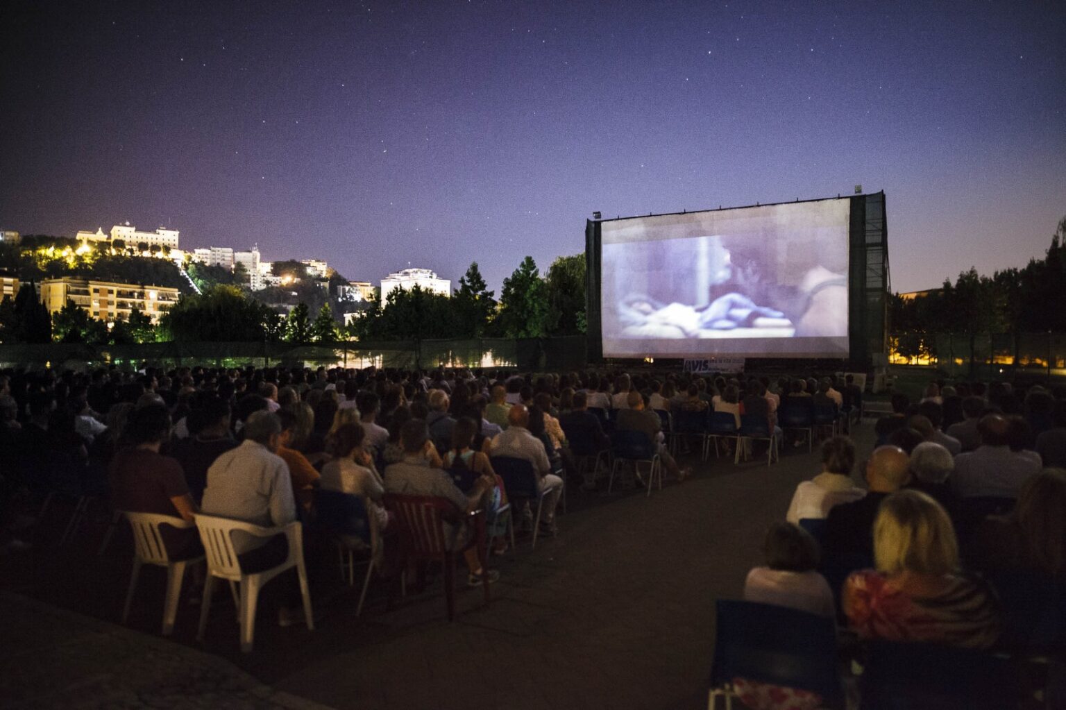 Frosinone, nuova edizione del “Cinema sotto le stelle” alla Villa comunale
