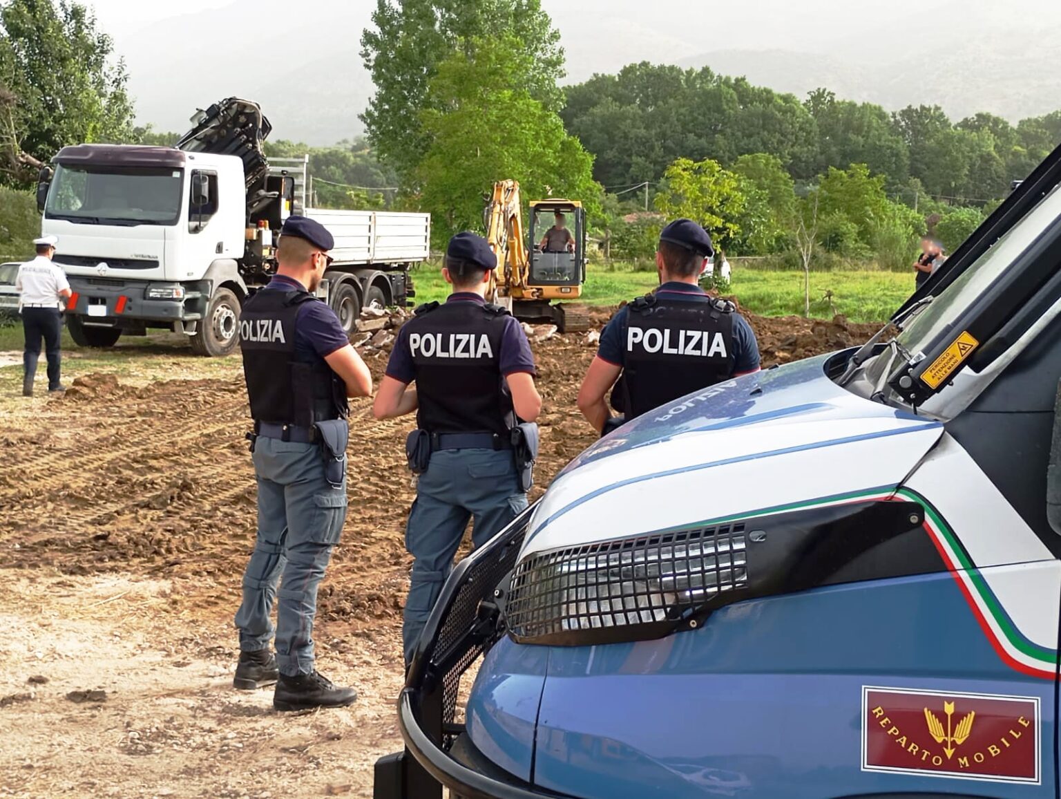 Sora. Abbattuto un manufatto abusivo